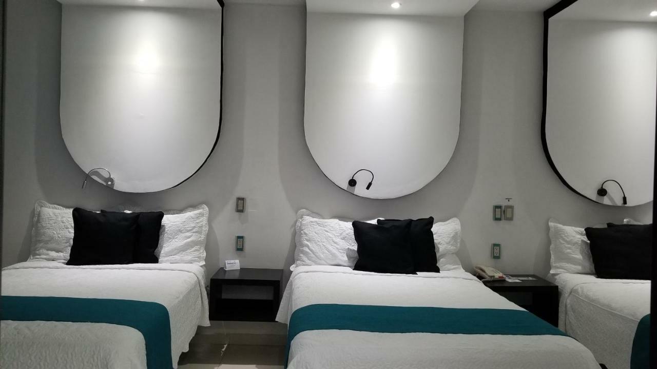 Hotel Dluxe Сан-Хуан-де-лос-Лагос Экстерьер фото